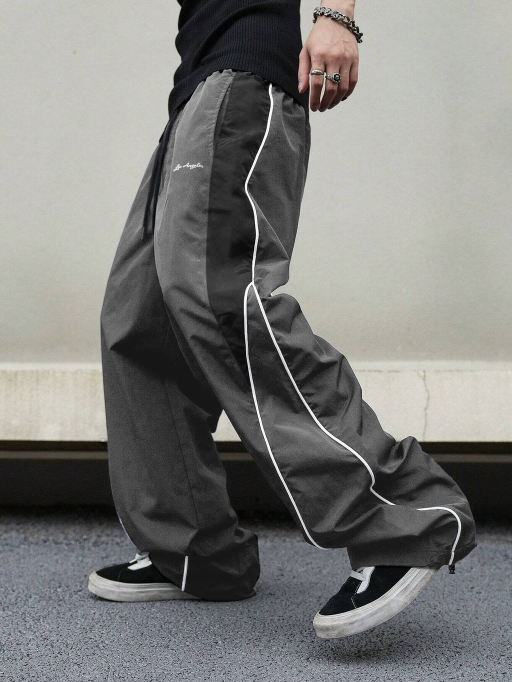 Loose fit streetwear pants